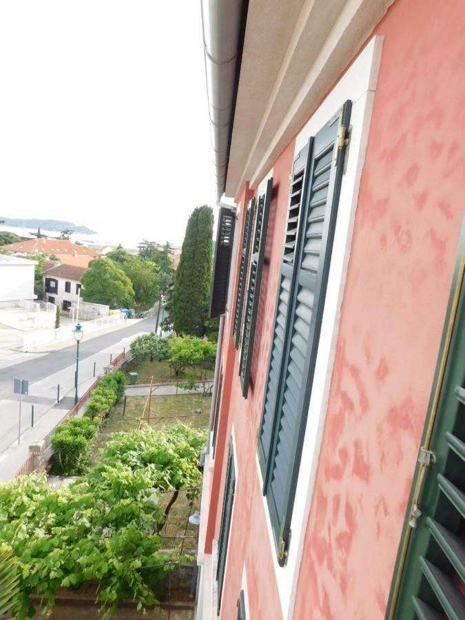 Rovinj's Flowers Apartment